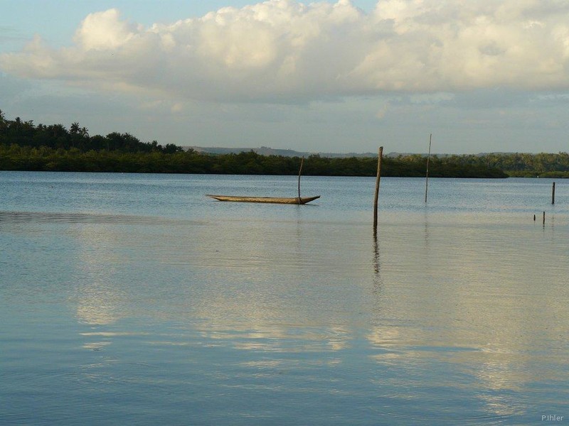 Fotografia do braço do mar que vai no interior das terras - Estado de Bahia